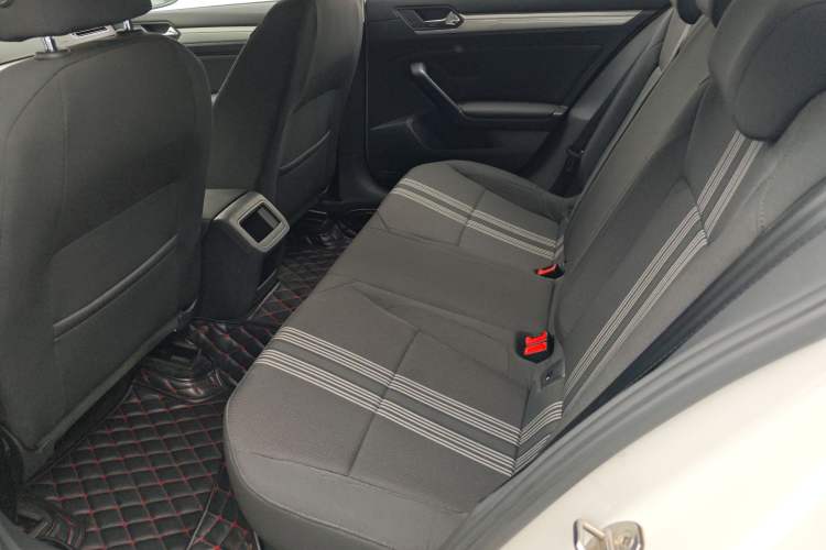 Used Volkswagen Lamando 2017 230TSI Manual Trend Edition Left Rear Seat