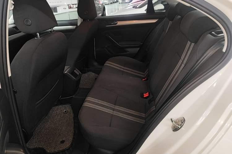 Used Volkswagen Lamando 2017 230TSI DSG Fashion Edition Left Rear Seat