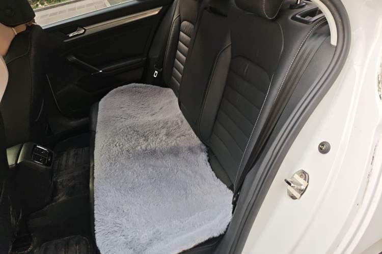 Used Volkswagen Lamando 2017 280TSI DSG Comfort Edition Left Rear Seat