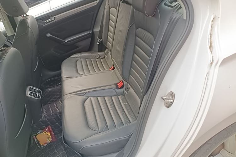 Used Volkswagen Lamando 2017 280TSI DSG Comfort Edition Left Rear Seat