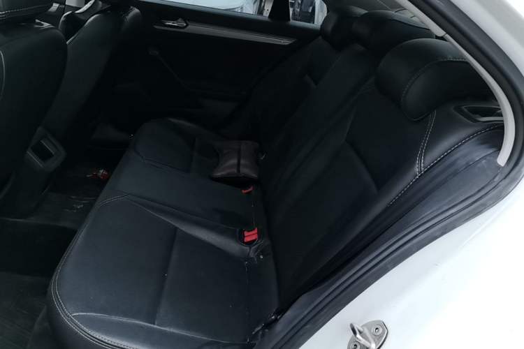 Used Volkswagen Lamando 2017 230TSI DSG Fashion Edition Left Rear Seat
