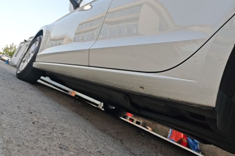 Used Volkswagen Lamando 2017 230TSI DSG Fashion Edition Left Side Sill