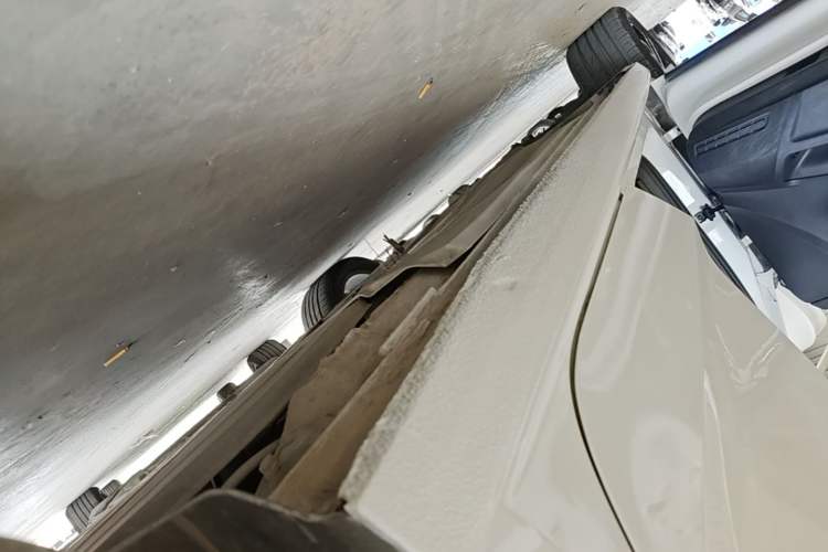Used Volkswagen Lamando 2017 230TSI DSG Fashion Edition Left Side Sill