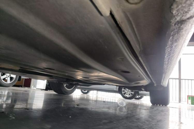 Used Volkswagen Lamando 2017 280TSI DSG Comfort Edition Left Side Sill