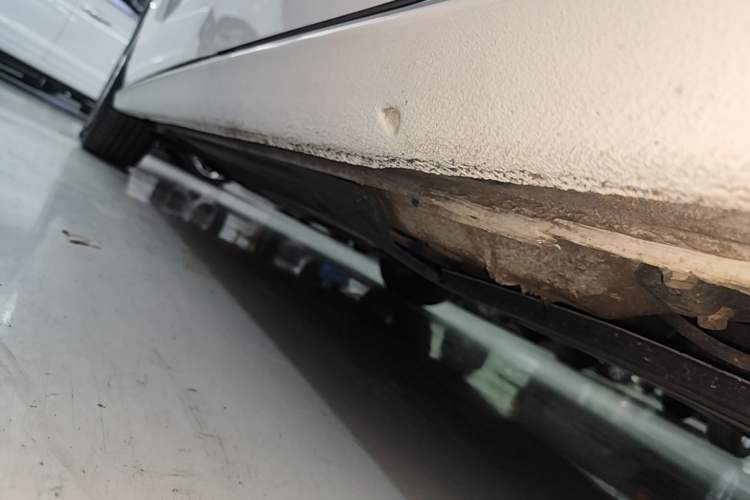 Used Volkswagen Lamando 2017 230TSI DSG Fashion Edition Left Side Sill