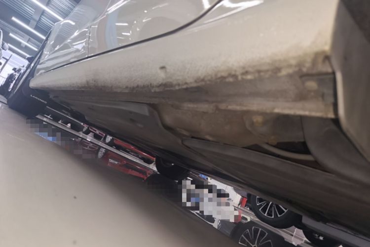 Used Volkswagen Lamando 2017 230TSI DSG Fashion Edition Left Side Sill