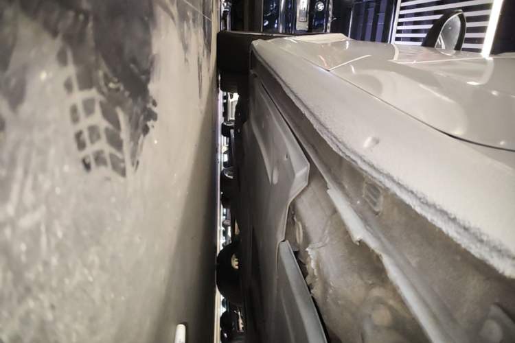 Used Volkswagen Lamando 2017 230TSI DSG Fashion Edition Left Side Sill