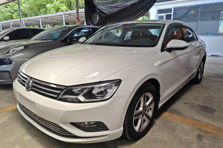 Gebrauchter Volkswagen Lamando 2017 230TSI DSG Fashion Edition Guazi used car, China used car export, Used car for sale, Used  cars, Cheapest cars for sale