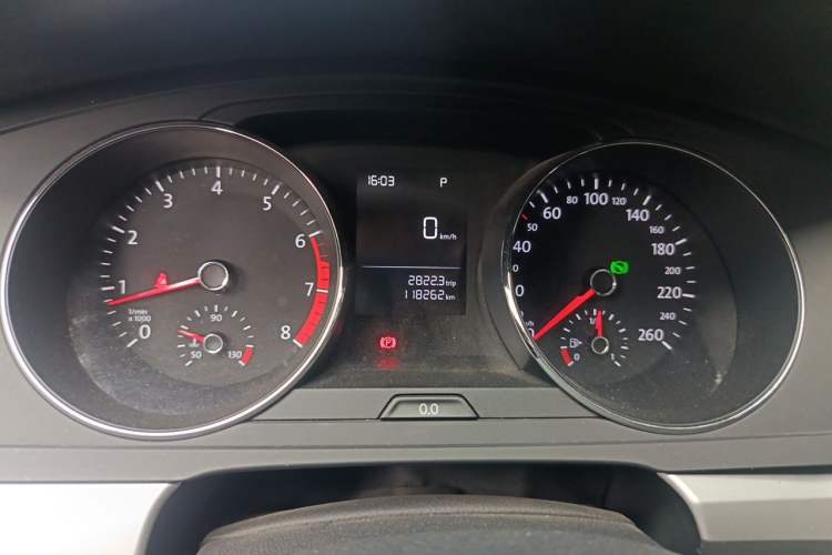 Used Volkswagen Lamando 2017 230TSI DSG Fashion Edition Odometer Close Up