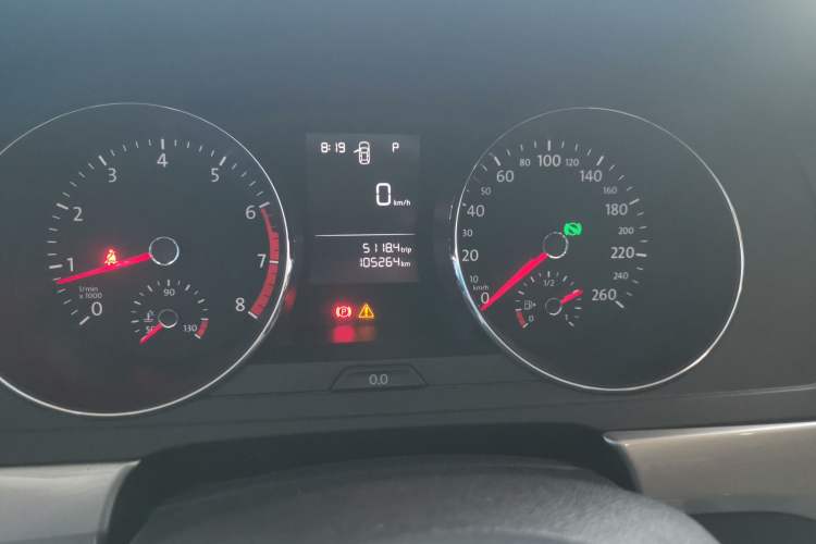Used Volkswagen Lamando 2017 230TSI DSG Fashion Edition Odometer Close Up