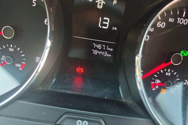 Used Volkswagen Lamando 2017 230TSI DSG Fashion Edition Odometer Close Up