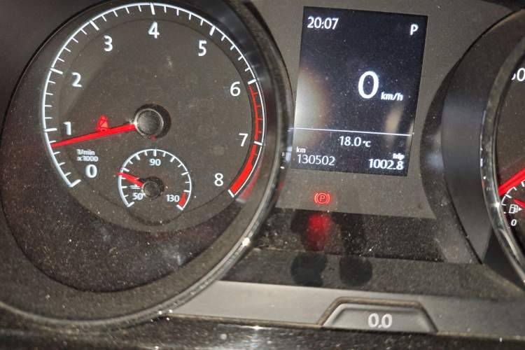 Used Volkswagen Lamando 2017 280TSI DSG Comfort Edition Odometer Close Up