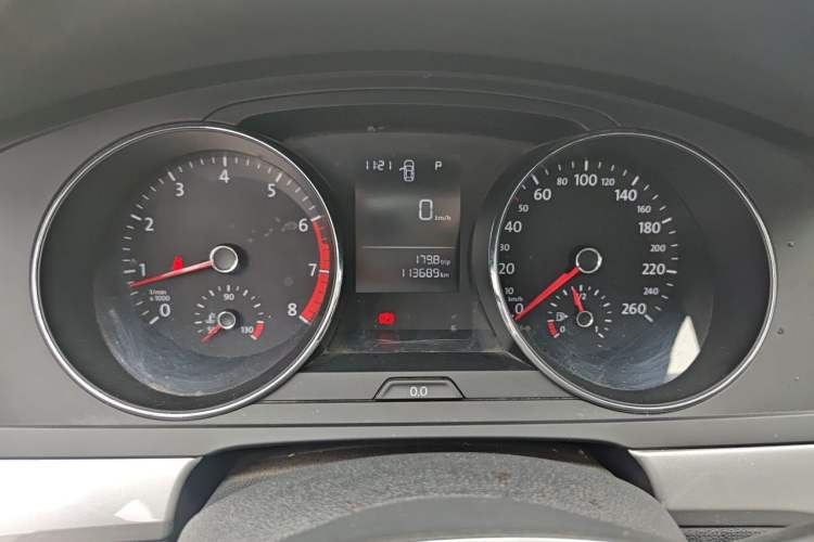 Used Volkswagen Lamando 2017 230TSI DSG Fashion Edition Odometer Close Up