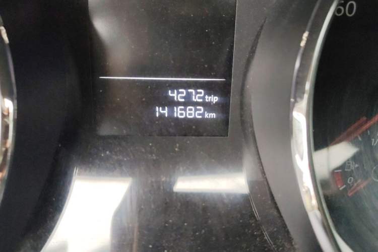 Used Volkswagen Lamando 2017 230TSI DSG Fashion Edition Odometer Close Up