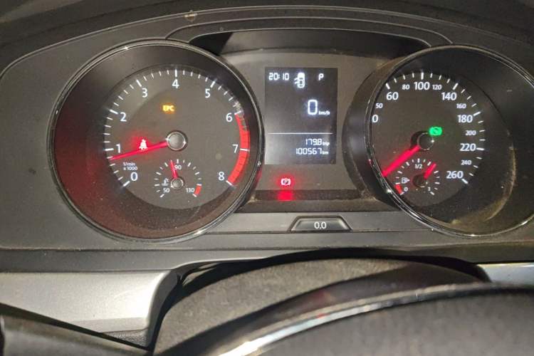 Used Volkswagen Lamando 2017 230TSI DSG Fashion Edition Odometer Close Up