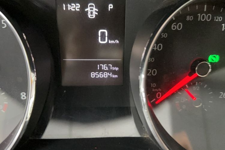 Used Volkswagen Lamando 2017 230TSI DSG Fashion Edition Odometer Close Up