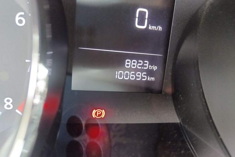Used Volkswagen Lamando 2017 230TSI DSG Fashion Edition Odometer Close Up