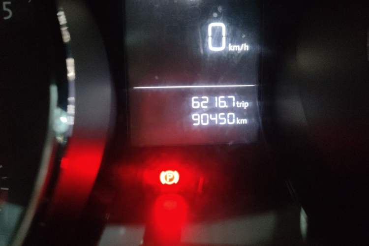 Used Volkswagen Lamando 2017 230TSI DSG Fashion Edition Odometer Close Up