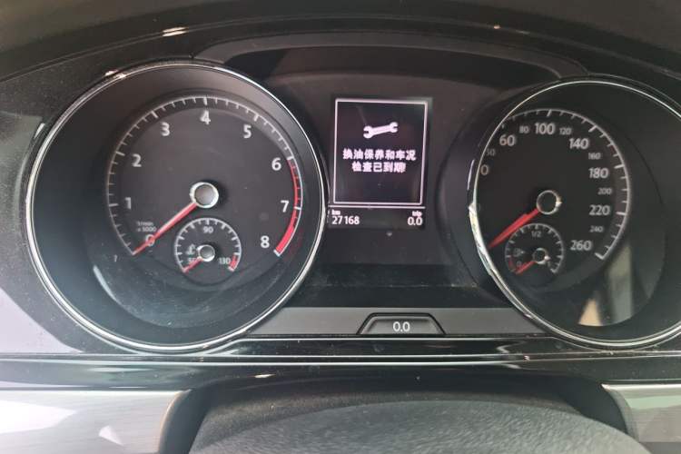 Used Volkswagen Lamando 2017 280TSI DSG Comfort Edition Odometer Close Up