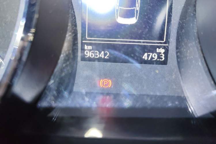 Used Volkswagen Lamando 2017 280TSI DSG Comfort Edition Odometer Close Up