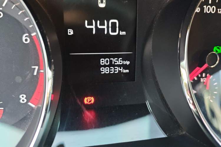 Used Volkswagen Lamando 2017 230TSI DSG Fashion Edition Odometer Close Up