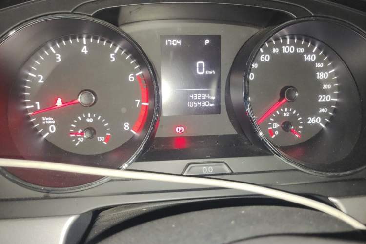 Used Volkswagen Lamando 2017 230TSI DSG Fashion Edition Odometer Close Up
