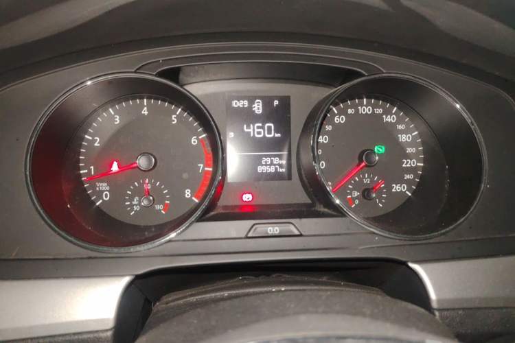 Used Volkswagen Lamando 2017 230TSI DSG Fashion Edition Odometer Close Up