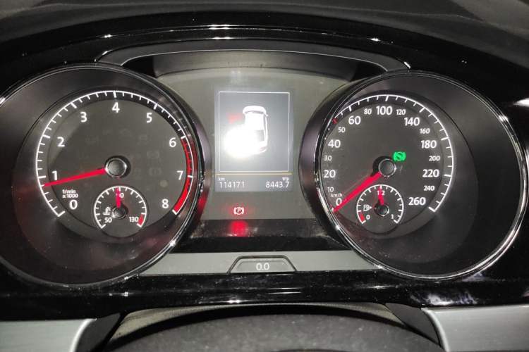 Used Volkswagen Lamando 2017 280TSI DSG Luxury Edition Odometer Close Up