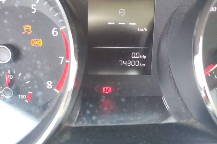 Used Volkswagen Lamando 2017 230TSI Manual Trend Edition Odometer Close Up