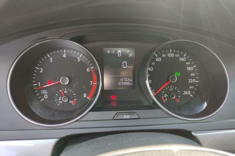 Used Volkswagen Lamando 2017 230TSI DSG Fashion Edition Odometer Close Up