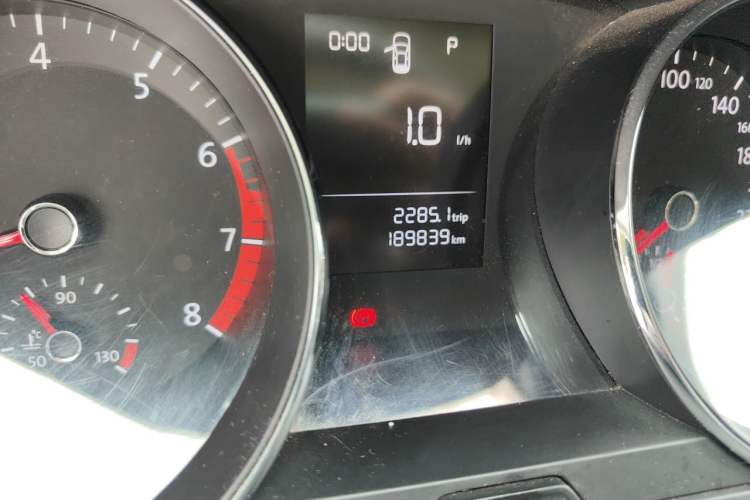 Used Volkswagen Lamando 2017 230TSI DSG Fashion Edition Odometer Close Up