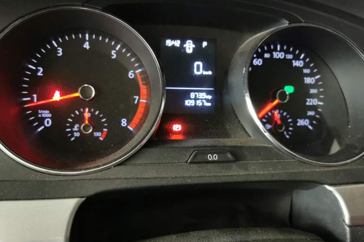 Used Volkswagen Lamando 2017 230TSI DSG Fashion Edition Odometer Close Up