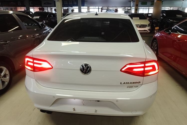 Used Volkswagen Lamando 2017 230TSI DSG Fashion Edition Rear