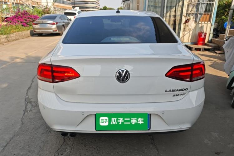 Used Volkswagen Lamando 2017 230TSI DSG Fashion Edition Rear
