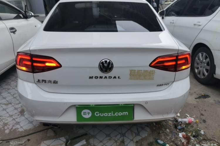 Used Volkswagen Lamando 2017 280TSI DSG Comfort Edition Rear