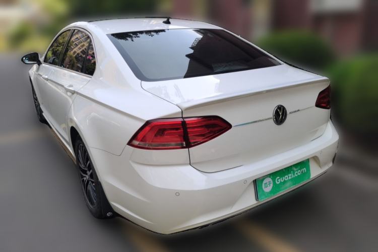 Used Volkswagen Lamando 2017 280TSI DSG Luxury Edition Rear Left 45 Deg
