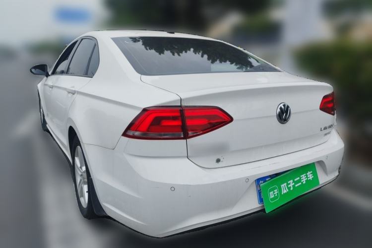 Used Volkswagen Lamando 2017 230TSI DSG Fashion Edition Rear Left 45 Deg
