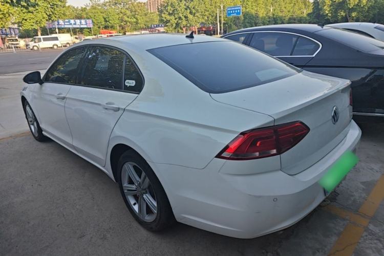 Used Volkswagen Lamando 2017 230TSI DSG Fashion Edition Rear Left 45 Deg