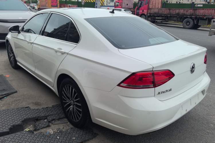 Used Volkswagen Lamando 2017 280TSI DSG Luxury Edition Rear Left 45 Deg
