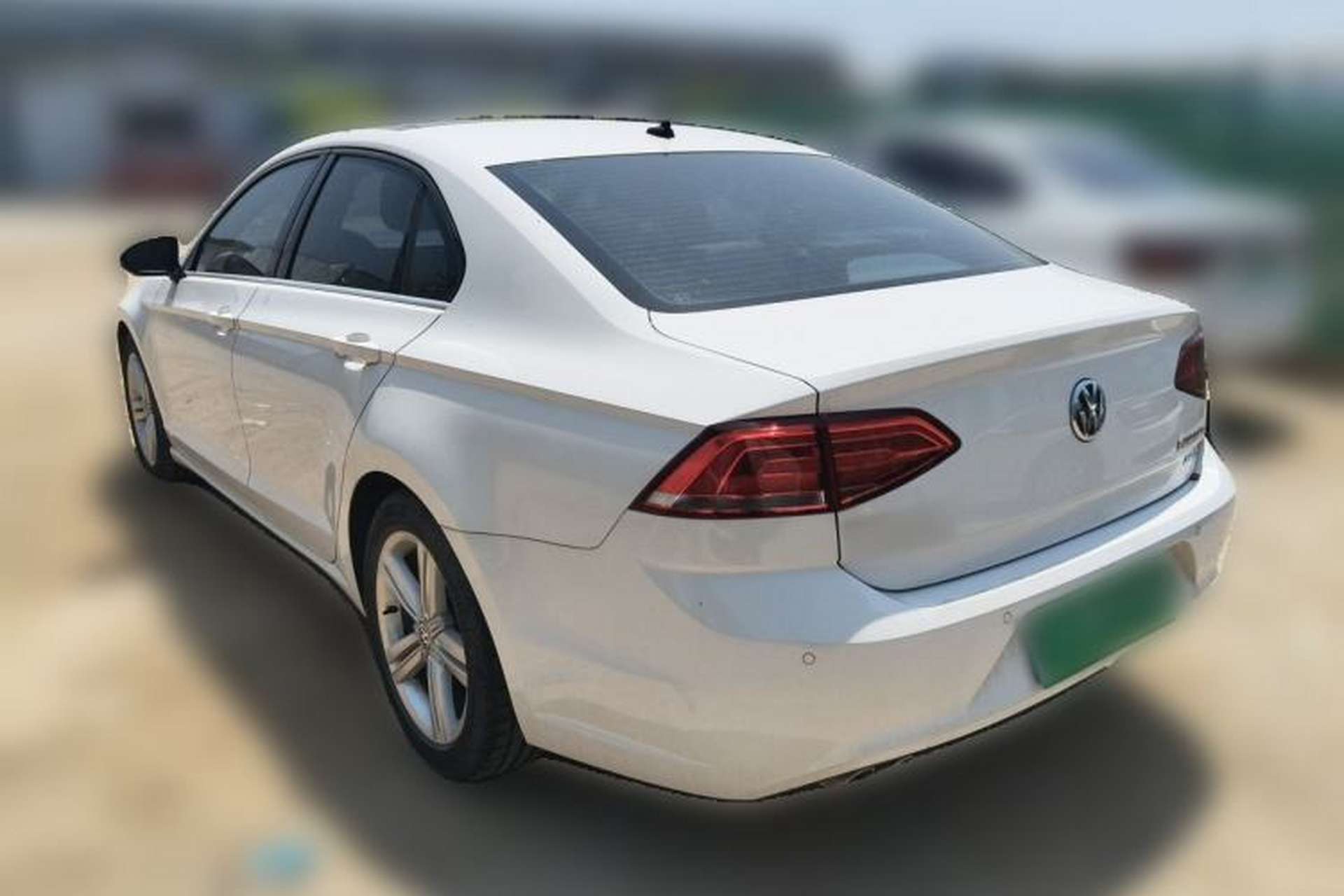 Used Volkswagen Lamando 2017 280TSI DSG Comfort Edition Rear Left 45 Deg