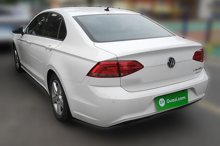 Used Volkswagen Lamando 2017 230TSI DSG Fashion Edition Rear Left 45 Deg