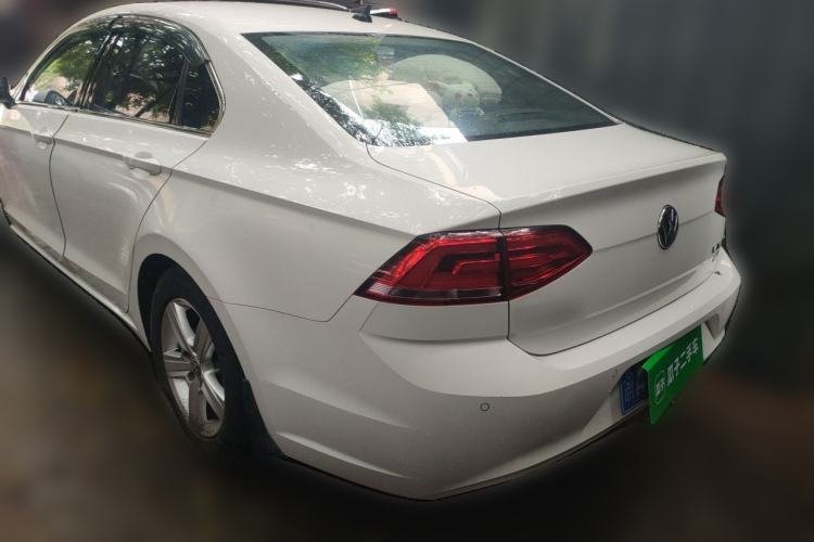 Used Volkswagen Lamando 2017 230TSI DSG Fashion Edition Rear Left 45 Deg
