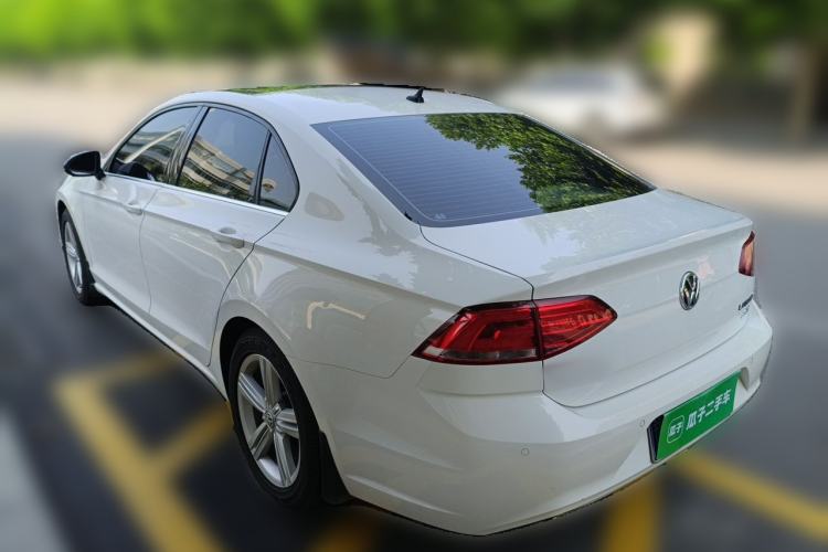Used Volkswagen Lamando 2017 280TSI DSG Comfort Edition Rear Left 45 Deg