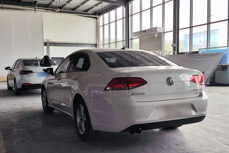 Used Volkswagen Lamando 2017 230TSI DSG Fashion Edition Rear Left 45 Deg
