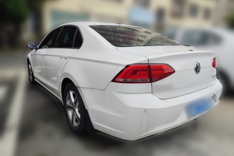 Used Volkswagen Lamando 2017 230TSI DSG Fashion Edition Rear Left 45 Deg