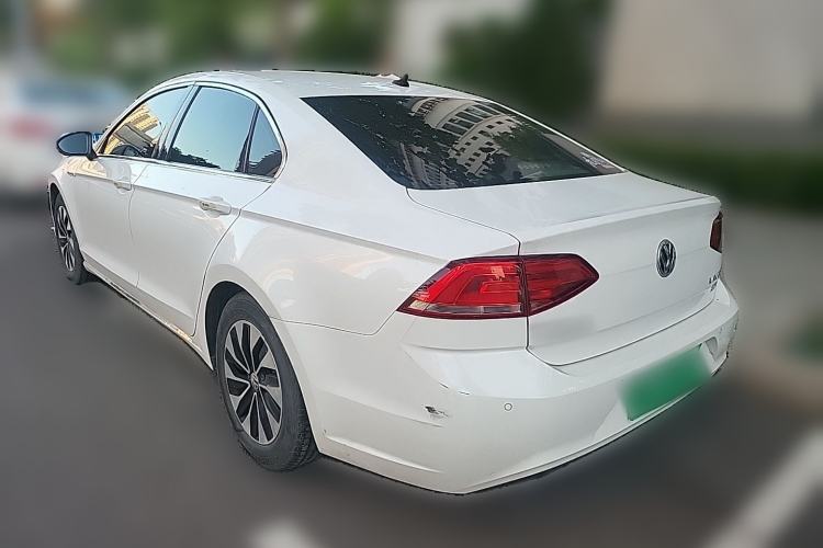 Used Volkswagen Lamando 2017 230TSI DSG Fashion Edition Rear Left 45 Deg