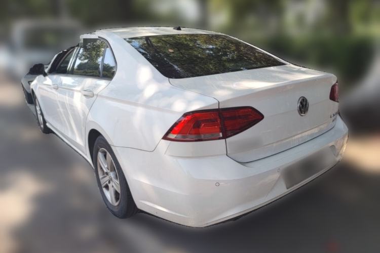 Used Volkswagen Lamando 2017 230TSI DSG Fashion Edition Rear Left 45 Deg