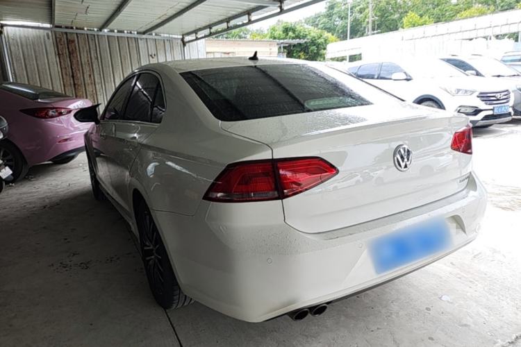 Used Volkswagen Lamando 2017 280TSI DSG Luxury Edition Rear Left 45 Deg