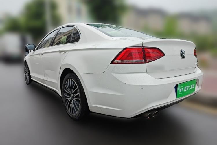 Used Volkswagen Lamando 2017 280TSI DSG Luxury Edition Rear Left 45 Deg