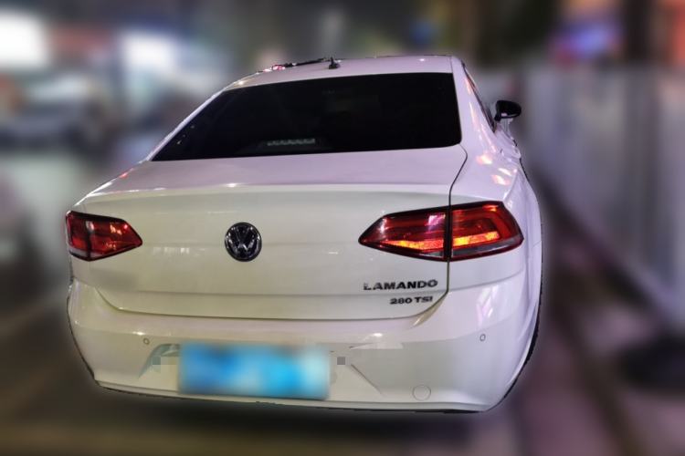 Used Volkswagen Lamando 2017 280TSI DSG Comfort Edition Rear
